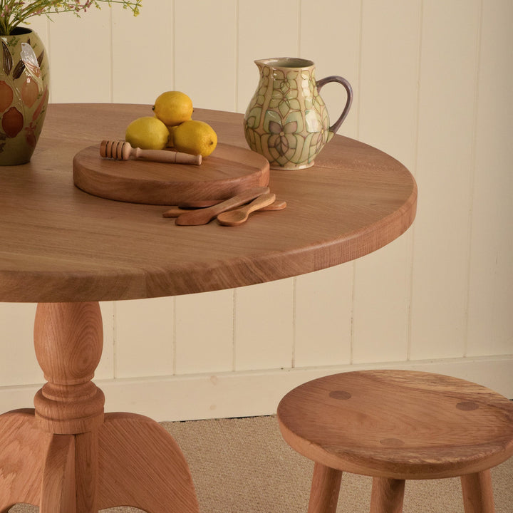 Cheshire Round Table, Weathered Oak